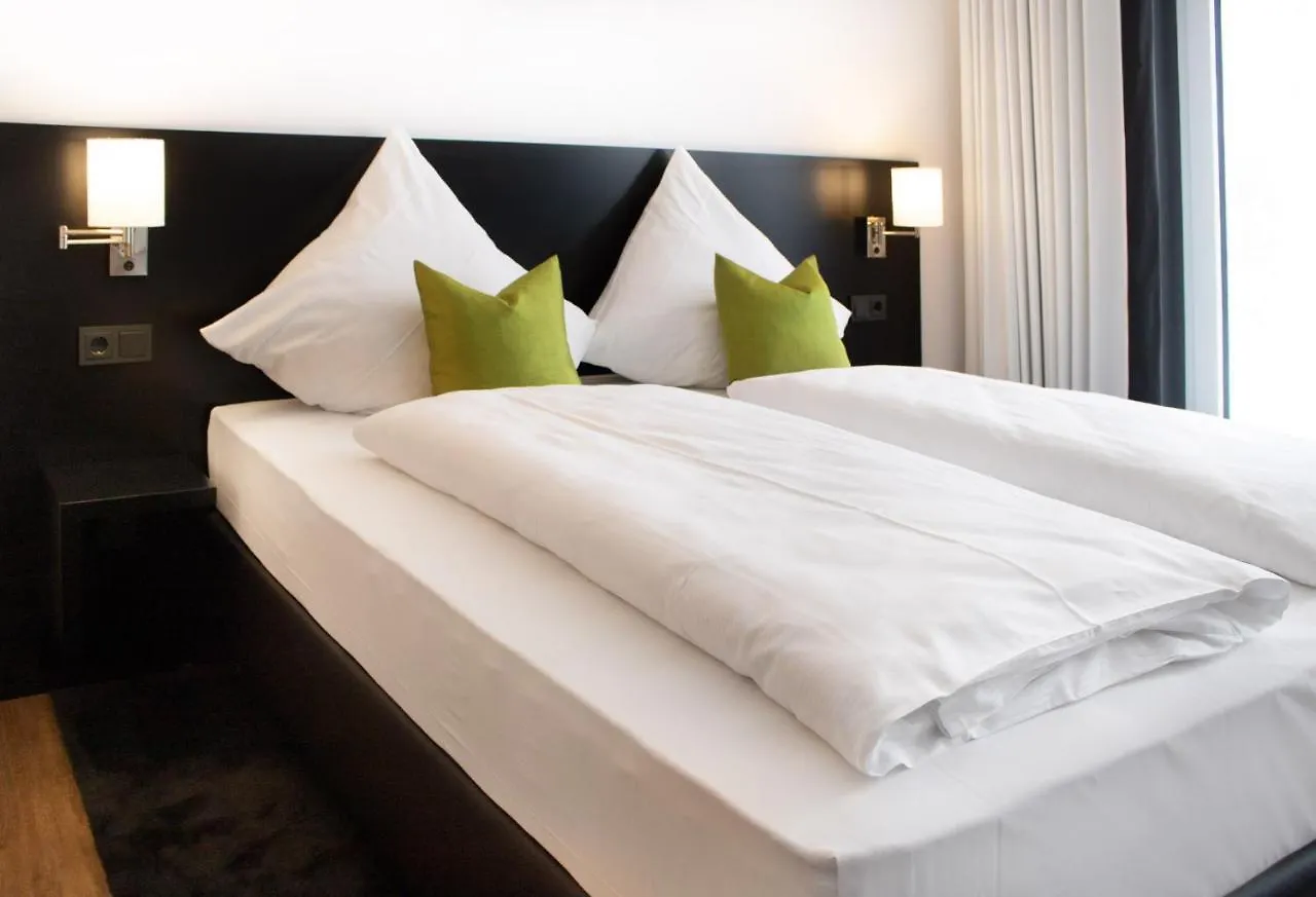 Nhi Hotel By Wmm Hotels Neuhaus am Inn